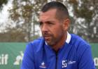 CÓMO PIENSA EL COACH DEL MOMENTO: SUS TRES TENISTAS EN EL TOP 100 Y EL VÍNCULO CON SEBASTIÁN BÁEZ