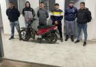 FUE A PESCAR Y LE SUSTRAJERON LA MOTOCICLETA, MINUTOS DESPUÉS LA POLICÍA LA RECUPERÓ