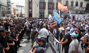 ORGANIZACIONES SOCIALES RECLAMARON ALIMENTOS PARA COMEDORES POPULARES