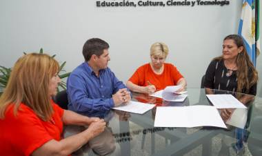 LIMPIEZA DE ESCUELAS POR PARTE DEL GRUPO HÁBITAT, EN RESISTENCIA 