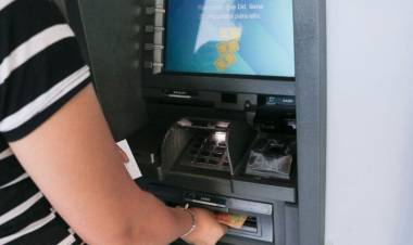 EL GOBIERNO PROVINCIAL COMIENZA A PAGAR LOS SUELDOS DE LA ADMINSTRACIÓN PÚBLICA