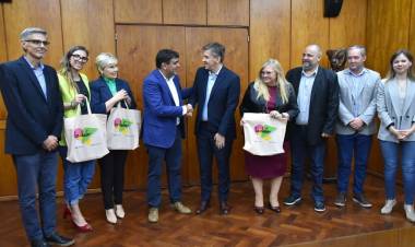 EL GOBERNADOR RECIBIÓ AL DEFENSOR NACIONAL ADJUNTO DE LOS DERECHOS DE NIÑOS, NIÑAS Y ADOLESCENTES