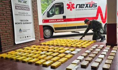 ENCUENTRAN 134 KILOS DE COCAÍNA EN UNA AMBULANCIA