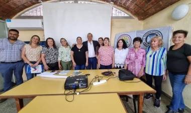 CAPACITACIÓN Y CHARLA PARA MUJERES FEDERADAS EN EL INTA DE VILLA ÁNGELA