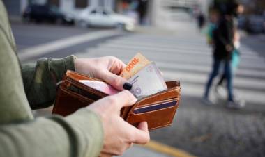 SALARIO FORMAL: UN 40 POR CIENTO POR DEBAJO DE 2015