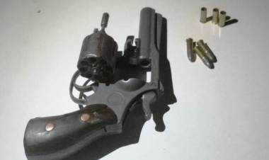 VILLA ÁNGELA: MANIPULABA UN ARMA DE FUEGO Y SE LE ESCAPO UN TIRO POR ACCIDENTE IMPACTANDO EN LA ZONA TORÁCICA Y ABDOMINAL   