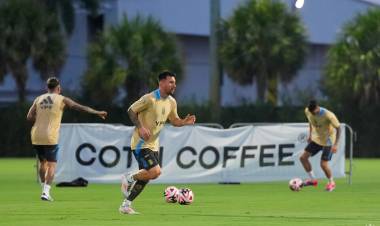 DOS JUGADORES DE LA SELECCIÓN ARGENTINA VOLVIERON A ENTRENAR A LA PAR DEL GRUPO