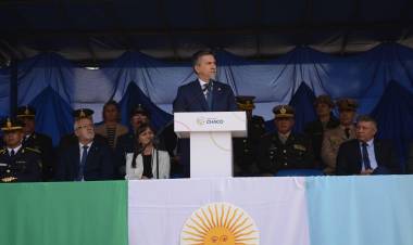 71° ANIVERSARIO DE LA POLICÍA: ZDERO VALORÓ A LA INSTITUCIÓN, GARANTIZÓ LOS ASCENSOS Y ANUNCIÓ EL INCREMENTO SALARIAL DE 40 PUNTOS AL CÓD.150