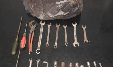 VILLA ÁNGELA: RECUPERAN VARIAS HERRAMIENTAS SUSTRAIDAS DE UNA VIVIENDA.