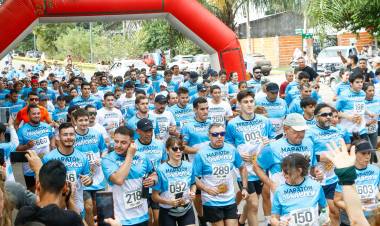 EL GOBERNADOR ZDERO ACOMPAÑÓ HOY LA 11º MARATÓN CONVIVENCIA 2024