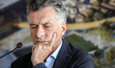 MACRI REUNIÓ A LA TROPA Y ANALIZA LAS DEBILIDADES ECONÓMICAS DEL GOBIERNO