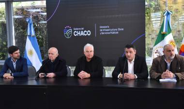 CONVENIO POR ENERGÍA SOLAR: EL GOBIERNO PROVINCIAL INSTALARÁ 130 MW EN EL SISTEMA ELÉCTRICO CHAQUEÑO Y NACIONAL