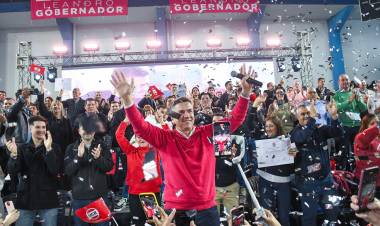 EL GOBERNADOR LEANDRO ZDERO ASUMIÓ LA CONDUCCIÓN DE LA UNIÓN CÍVICA RADICAL EN CHACO