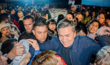 NUEVAS AUTORIDADES DE LA UCR CAPITAL: “ZAPATILLAS, ZAPATILLAS Y A ESTAR TODOS LOS DÍAS AL LADO DE LA GENTE” REMARCÓ ZDERO