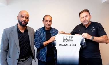 RAMÓN DÍAZ FUE PRESENTADO COMO NUEVO DT DE CORINTHIANS