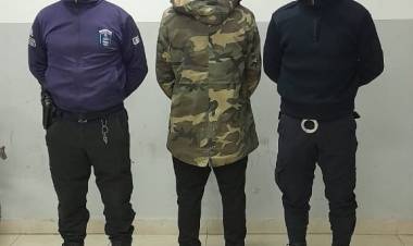 EN CONTROLES DETIENEN A UNA PERSONA BUSCADA POR LA JUSTICIA 