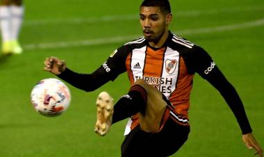 RIVER MANDA A MARTÍNEZ A MIAMI MIENTRAS ESPERA POR GÓMEZ