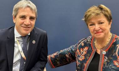 PALMEADAS DEL FMI, PERO DE OTRO PRÉSTAMO NI HABLAR