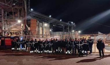 SE JUNTAN LOS CAMIONES