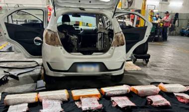 NARCOPIQUETERA INVOLUCRADA Y DETENIDA CON 6 KILOS DE COCAÍNA: TENÍA UNA FUNDACIÓN Y COOPERATIVA