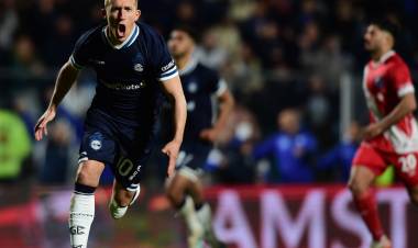 LIGA PROFESIONAL: GIMNASIA SE IMPUSO SOBRE ARGENTINOS EN EL FINAL