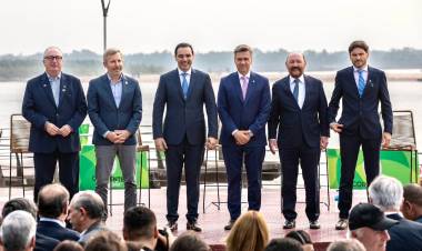 ENCUENTRO DE GOBERNADORES DEL LITORAL: “VENIMOS A RATIFICAR ACÁ EL RUMBO DE LA HISTORIA, VENIMOS A RATIFICAR A LA ARGENTINA FEDERAL”DIJO ZDERO.