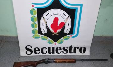 SE TRASLADABAN ARMADOS A BORDO DE UNA CAMIONETA