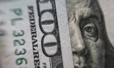 NUEVA CAÍDA DEL BLUE HASTA LOS 1115 PESOS