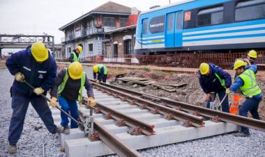 MILEI CIERRA TRENES ARGENTINOS CAPITAL HUMANO