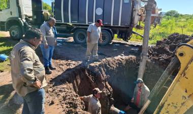 SÁENZ PEÑA: SAMEEP REPARÓ CAÑERÍA Y SE RESTABLECE EL SERVICIO DE AGUA POTABLE