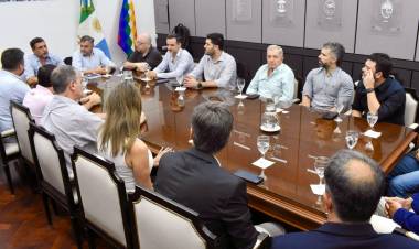 CÁMARAS Y ENTIDADES DEL SECTOR ECONÓMICO RESPALDARON LA BAJA DE IMPUESTOS ANUNCIADAS POR EL GOBERNADOR ZDERO