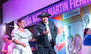 EL GOBERNADOR ZDERO ACOMPAÑÓ EL 80° ANIVERSARIO DE LA PEÑA MARTÍN FIERRO