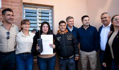 PLAN PROVINCIAL DE VIVIENDAS: MÁS FAMILIAS CON CASA PROPIA EN EL BARRIO SANTA RITA DE SÁENZ PEÑA
