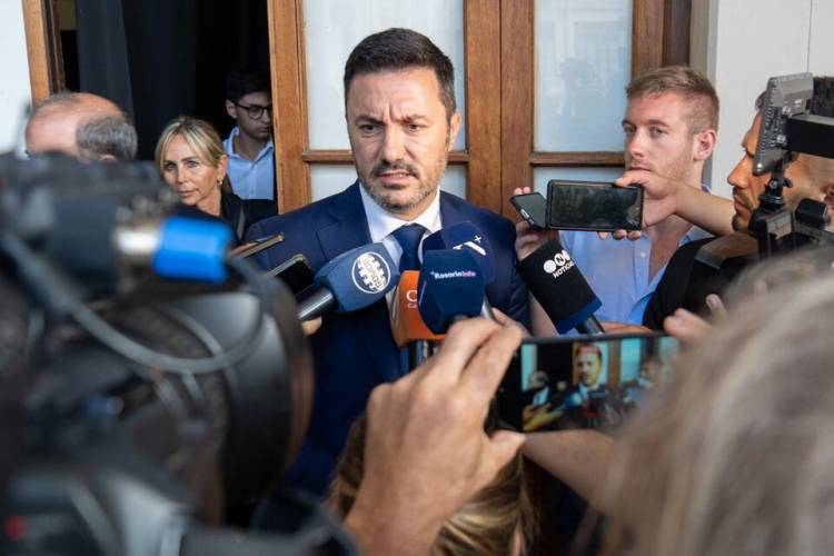 PETRI, OTAN Y ESA INFANTIL IDEA DE JUGAR A LOS SOLDADITOS