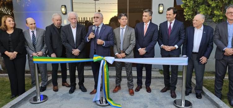 BRASIL: EL GOBERNADOR ACOMPAÑÓ A CAME EN LA INAUGURACIÓN DE UN SHOWROOM PERMANENTE PARA PRODUCTOS DE PYMES ARGENTINAS