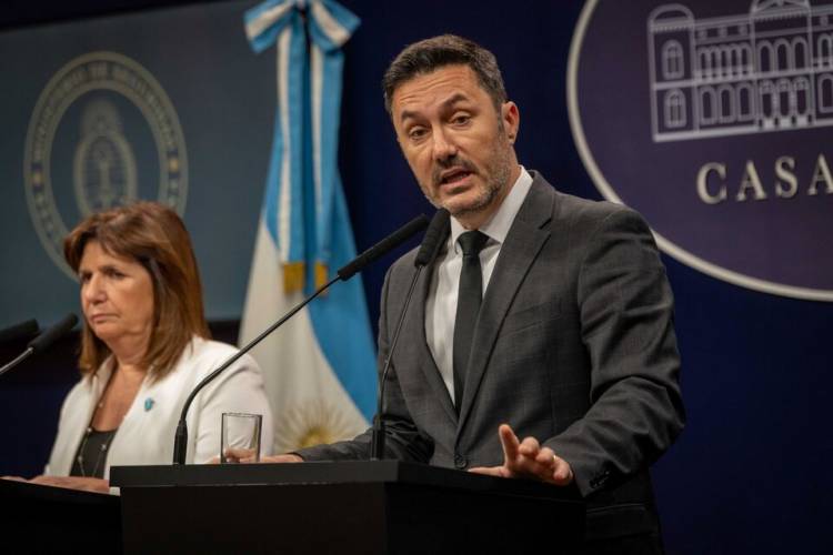 LA DECISIÓN DE NO INVESTIGAR LOS CRÍMENES DE LA DICTADURA FUE RECHAZADA POR 36 FISCALES