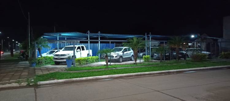 DIERON UNA VUELTA EN LA CAMIONETA DEL CONCESIONARIO Y DESPUÉS HUYERON EN ELLA 