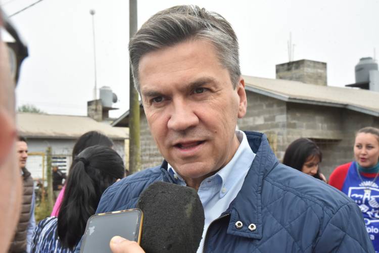 FONTANA: ZDERO ENTREGÓ HOY VIVIENDAS A FAMILIAS EN SITUACIÓN VULNERABLE, TRAS 14 AÑOS DE ESPERA