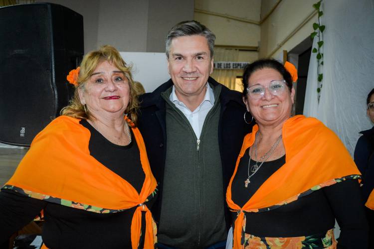 SÁENZ PEÑA: ZDERO ACOMPAÑÓ AL CENTRO DE JUBILADOS “EL ALGARROBO” EN SU 50° ANIVERSARIO