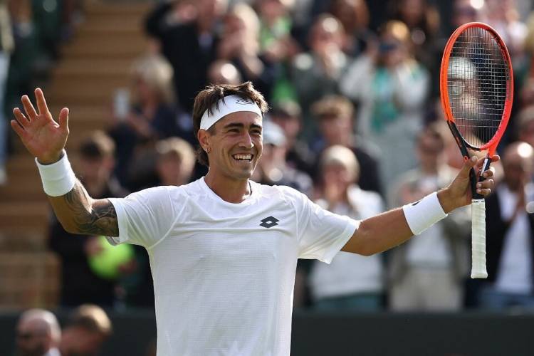 COMESAÑA RIMA CON HAZAÑA: ELIMINÓ AL 6 DEL MUNDO EN WIMBLEDON