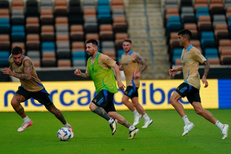 COPA AMÉRICA: CON MESSI EN DUDA, LA SELECCIÓN VA CON ECUADOR POR UN LUGAR EN SEMIS