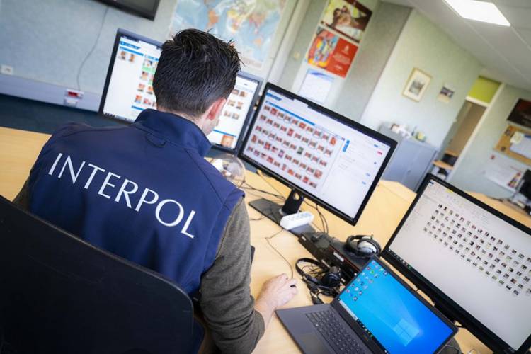 EXPLOTACIÓN SEXUAL! FISCALÍA SOLICITA A INTERPOL RELEVAR FOTOS DE LOAN EN SITIOS DEDICADOS A LA PEDOFILIA