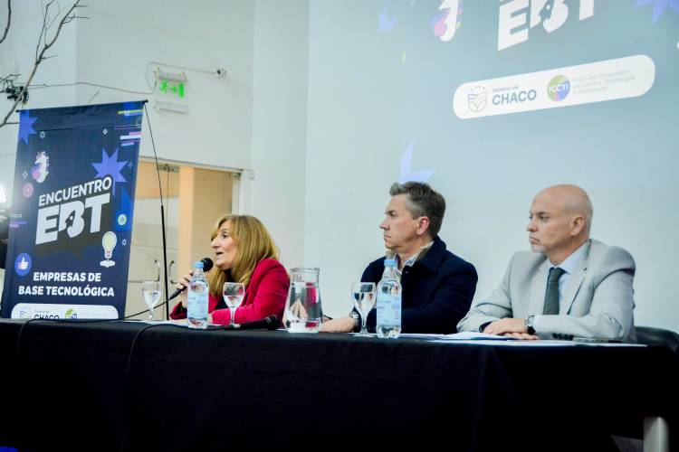 EL GOBERNADOR ZDERO DESTACÓ LOS EMPRENDIMIENTOS PRESENTADOS EN EL PRIMER ENCUENTRO BASES TECNOLÓGICAS DEL ICCTI