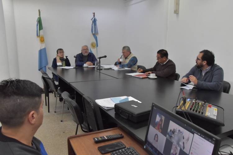 DICTAMEN FAVORABLE PARA ESTABLECER EL DÍA PROVINCIAL CONMEMORATIVO DEL SAMURADIPEN U HOLOCAUSTO GITANO-ROMANÍES