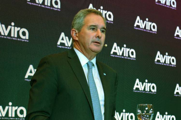 EL GOBIERNO DE JAVIER MILEI NO PLANEA LEVANTAR EL CEPO CAMBIARIO EN EL CORTO PLAZO
