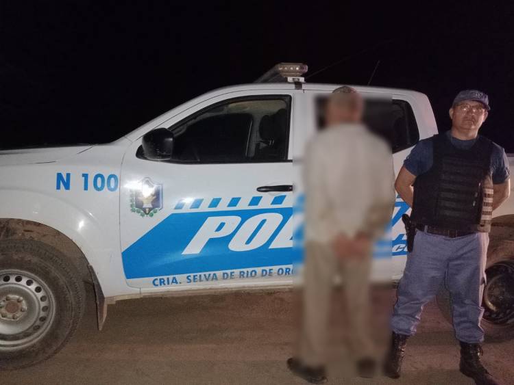 PRETENDIA ESCAPAR DE UN CONTROL CON UN ANIMAL VACUNO  PERO TERMINÓ DETENIDO 