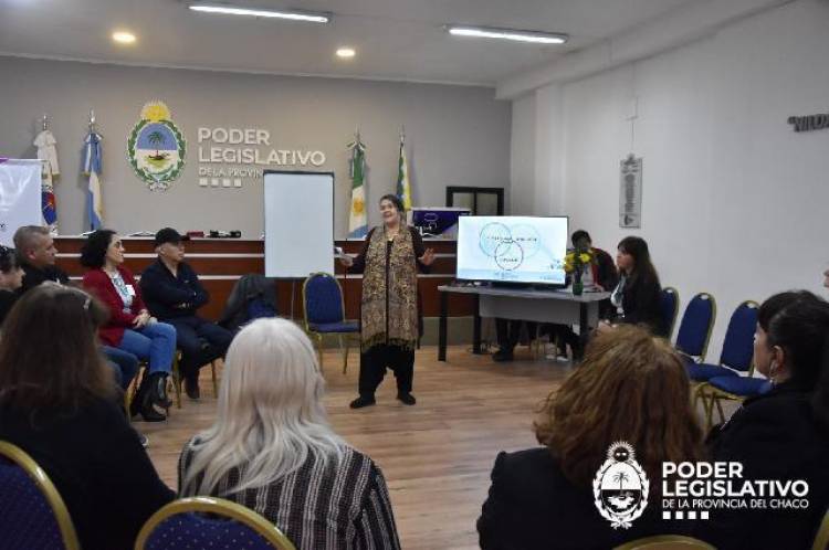 EL PODER LEGISLATIVO CAPACITA AL PERSONAL CON EL OBJETIVO DE CONSTRUIR UN CLIMA DE TRABAJO SALUDABLE