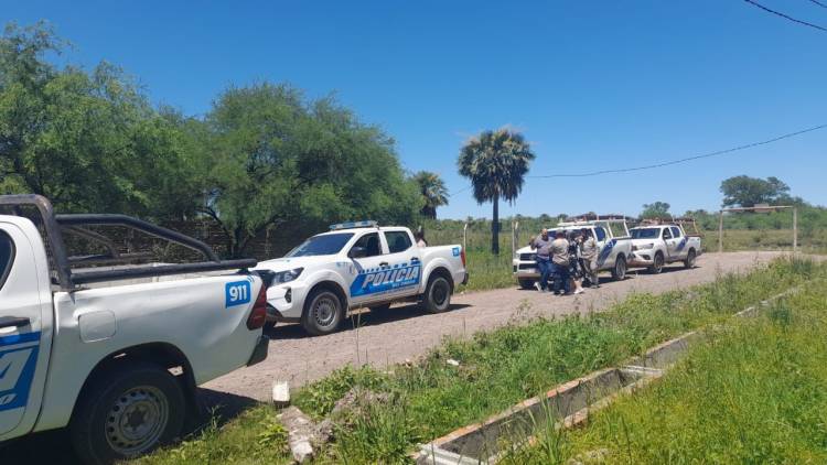 LUCHA A LAS CONEXIONES ILEGALES: TRES DETENIDOS EN EL BARRIO MONTECARLO EN UN OPERATIVO DE SECHEEP Y LA POLICÍA