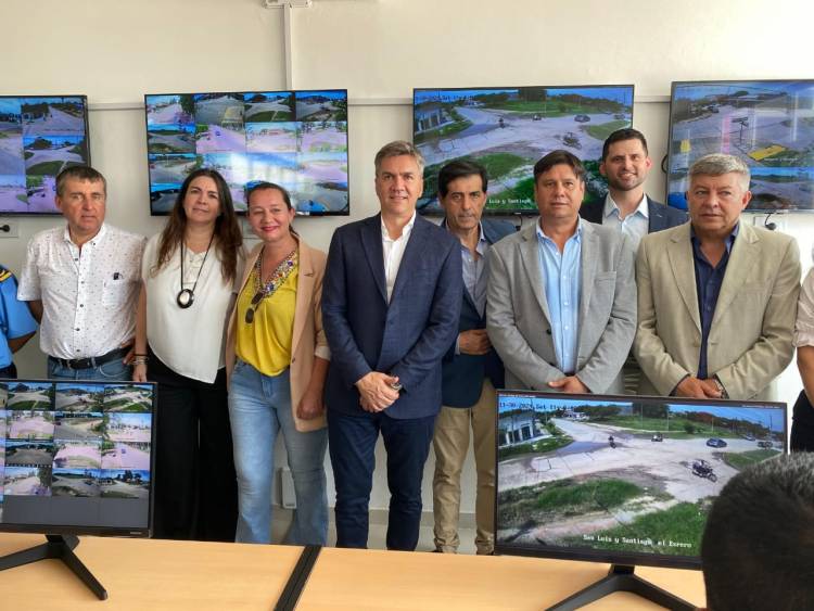 ANIVERSARIO 112º DE QUITILIPI: SE INAUGURÓ HOY EL CENTRO DE MONITOREO CON LA PRESENCIA DEL GOBERNADOR