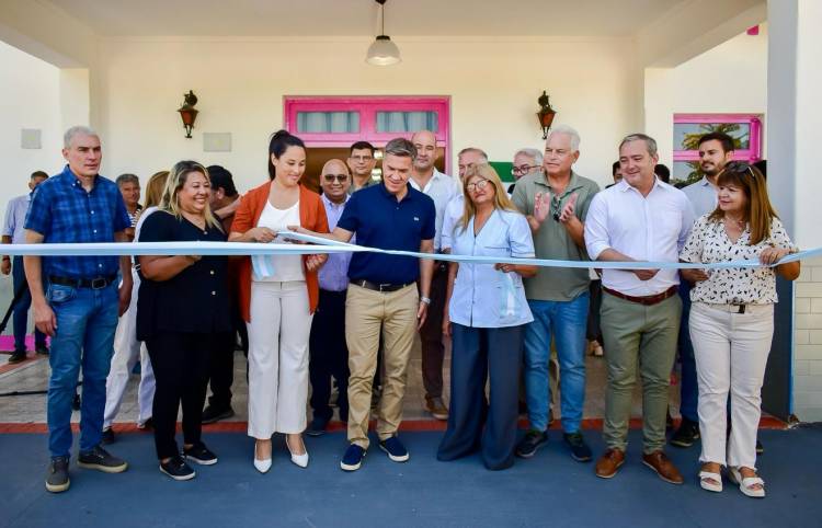 COLONIA BARANDA: EL GOBERNADOR ZDERO INAUGURÓ LA NUEVA RESIDENCIA GERIÁTRICA SAN CAYETANO